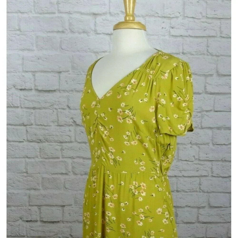 American Eagle Women's Dress V-Neck Floral Bohemian Short Shirred Casual Size M - Picture 4 of 12